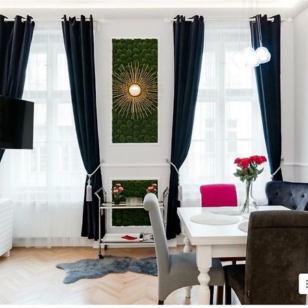 Vogue Apartment Near By Wenceslas Square Prague Extérieur photo