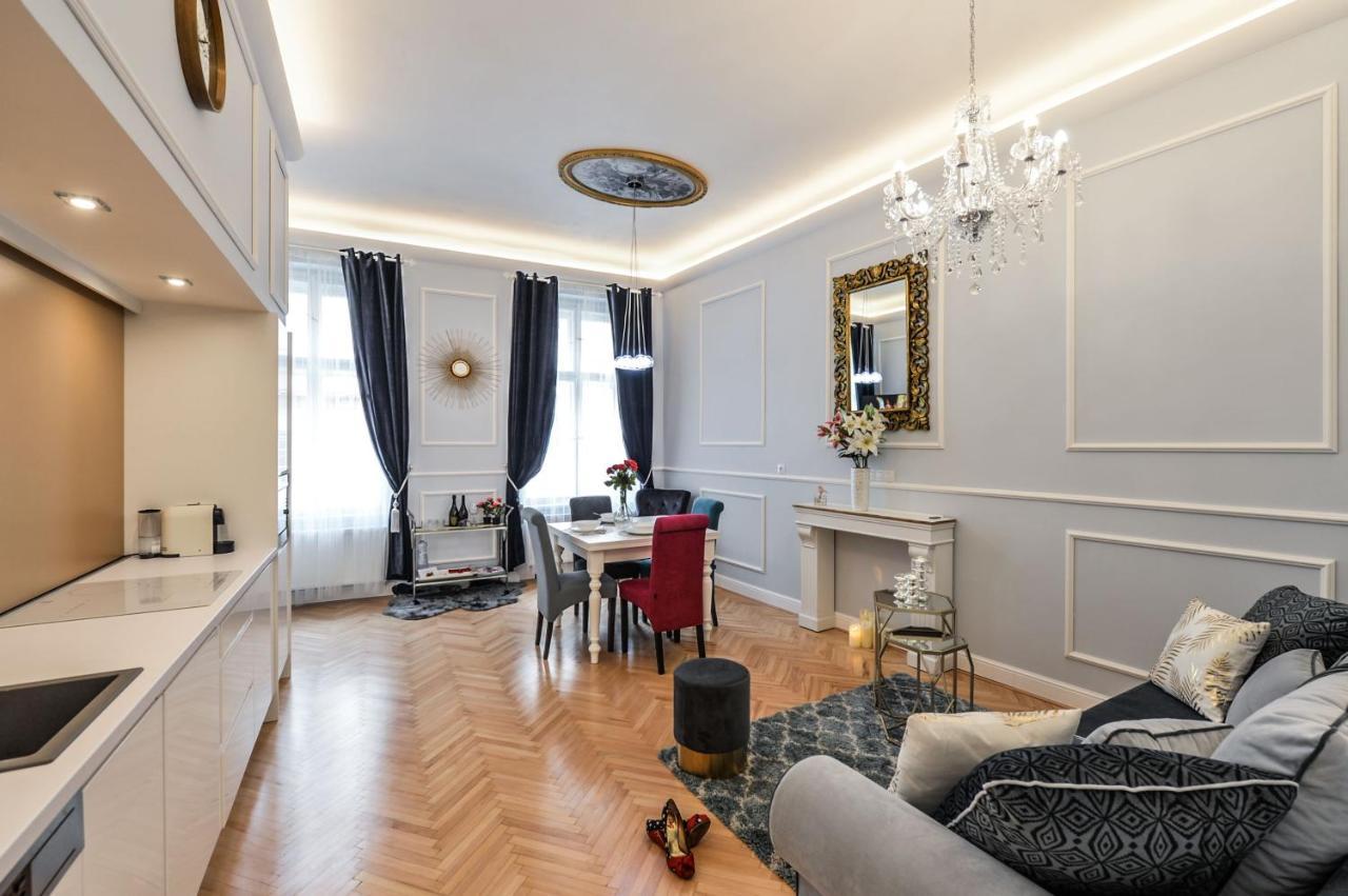 Vogue Apartment Near By Wenceslas Square Prague Extérieur photo